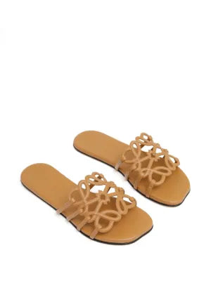 LOEWE Petal Anagram slide in soft calfskin Camel